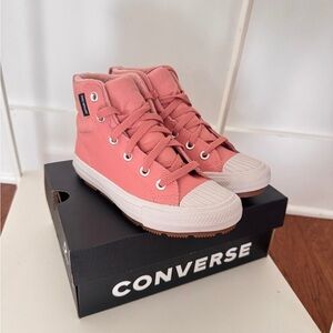 CONVERSE KIDS BOOTS WATER REPELLENT. NEW Chuck Taylor All Star Berkshire Boot
